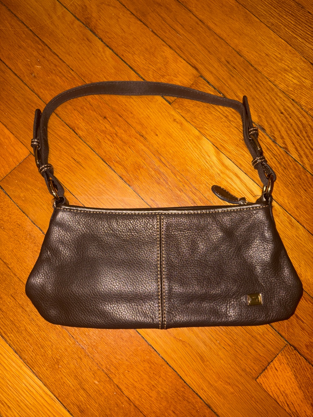 Leather Shoulder Bag in Dark Brown - Women's Bag